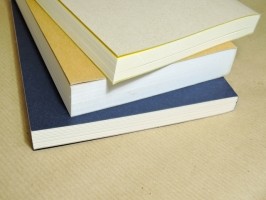 中綴じのページ数の限界は ページ数ごとの印刷価格の目安と 紙選びのポイント イシダ印刷