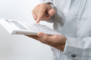冊子の印刷製本の値段はどのくらい？フルカラー、モノクロの相場、費用感